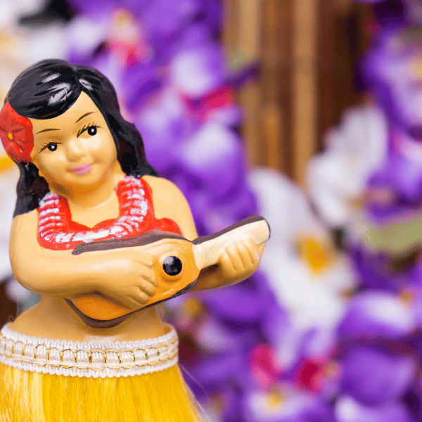 Hawaiian dancing girl car dashboard figurine